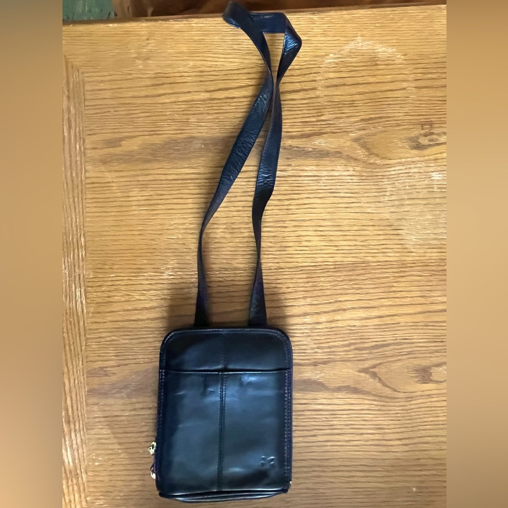 FRYE Crossbody Purse with zipper closure
Back leather